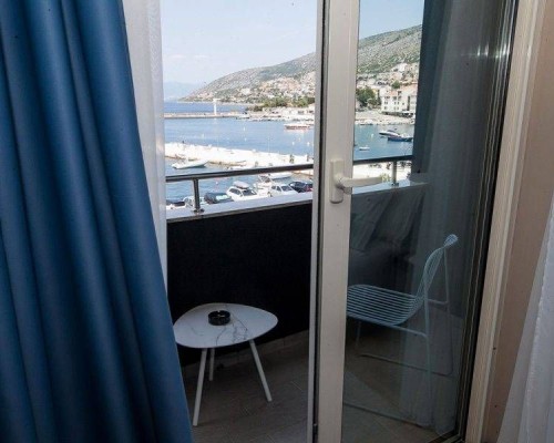 SENJ - BOUTIQUE HOTEL BURA 4*